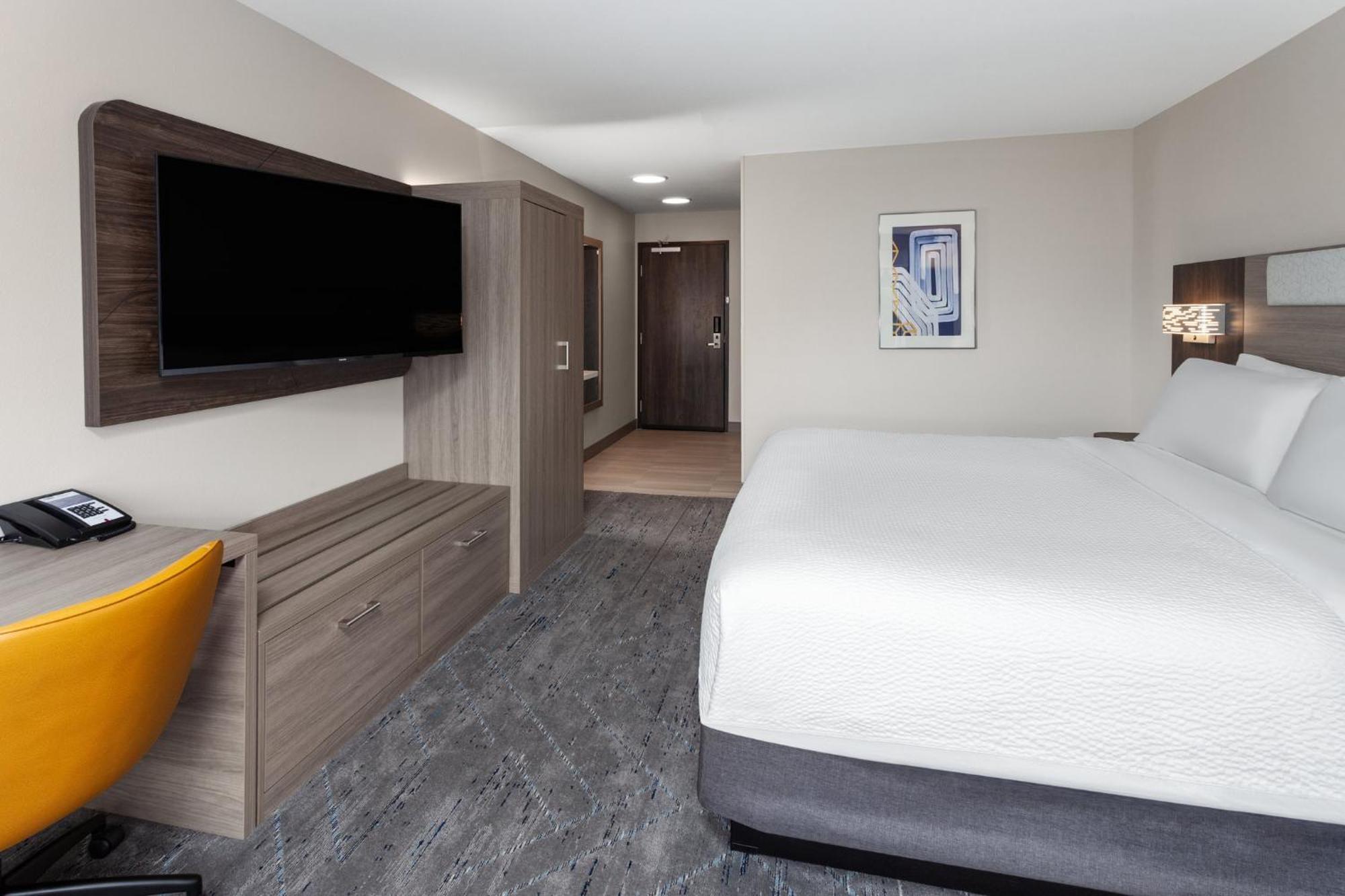 Holiday Inn Express & Suites Reedsburg - Dells Area By Ihg Exterior photo