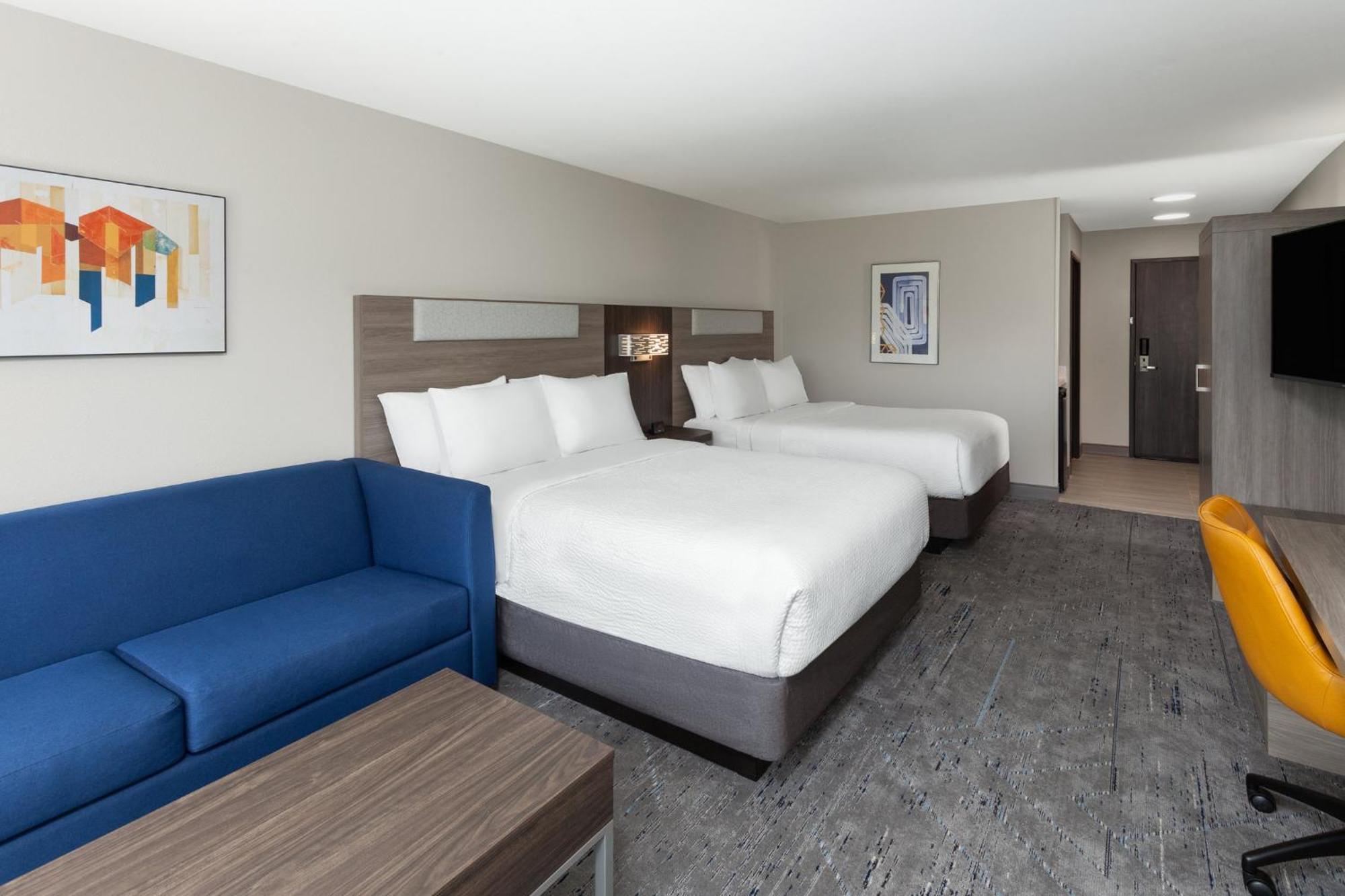 Holiday Inn Express & Suites Reedsburg - Dells Area By Ihg Exterior photo
